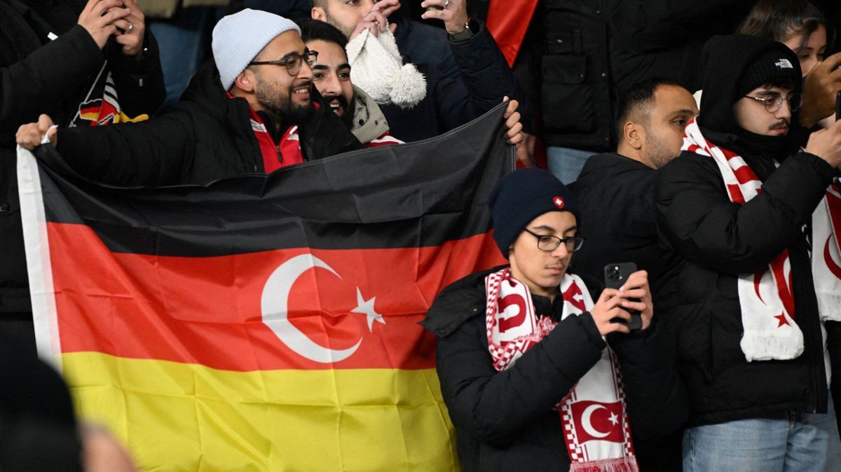 V Bundestagu by mohla zasednout odnož Erdoganovy islámské strany, varuje CDU